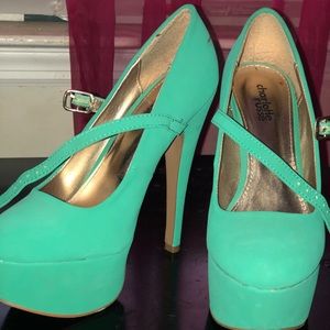 Penelope pumps